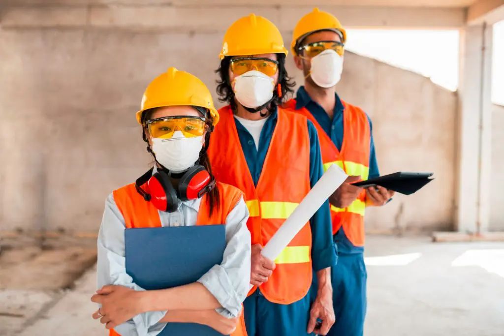 Jadikan HSE Prioritas: Langkah Praktis Mengurangi Risiko dan Meningkatkan Produktivitas